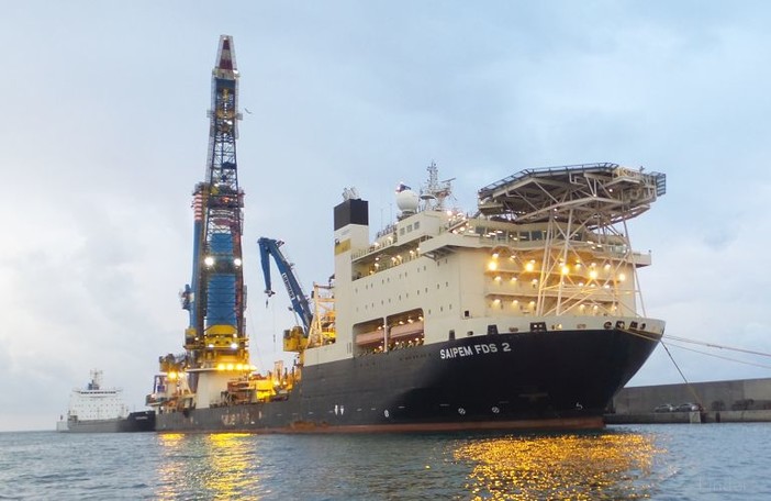 Principio di incendio nella nave Saipem ai cantieri navali, sul posto tre squadre dei vigili del fuoco