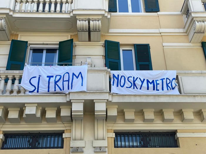 Skymetro, fondi a rischio. Le associazioni: “Opera irrealizzabile, puntare sulla tranvia”