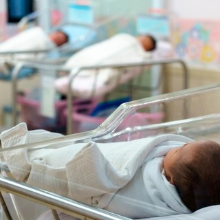 Maternità, la Cgil Liguria invoca il ritiro della proposta di legge avanzata da FdI: "L'ennesimo schiaffo alle donne" Maternità, la Cgil Liguria invoca il ritiro della proposta di legge avanzata da FdI: "L'ennesimo schiaffo alle donne"