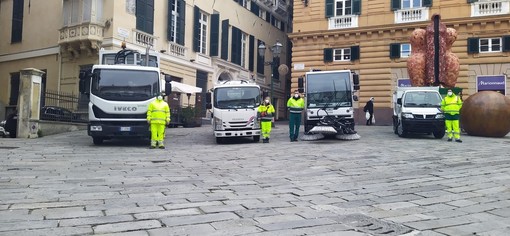 Oltre trenta milioni di euro per il nuovo parco mezzi dell’Amiu (FOTO)