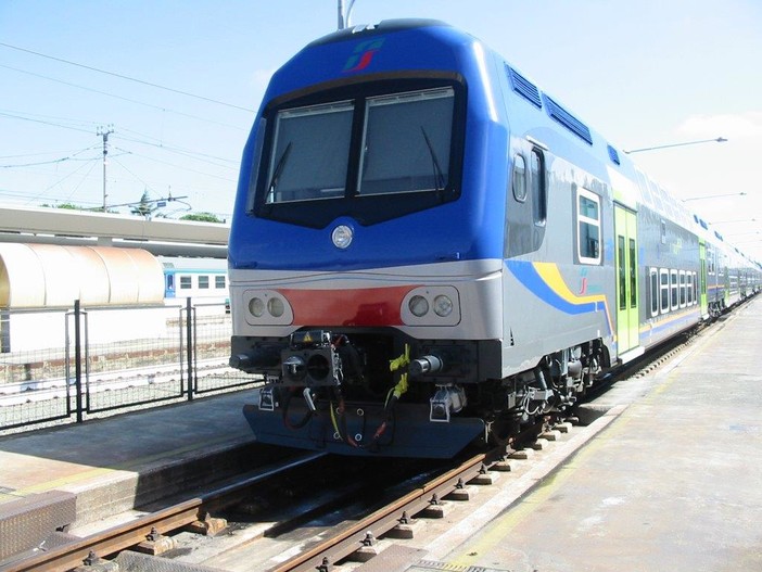 Regione, Michelucci e Battistini: "Sui treni liguri ancora troppe difficoltà per i disabili"