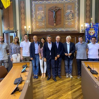Rapallo, cinque neo assunti in Comune, il benvenuto del sindaco
