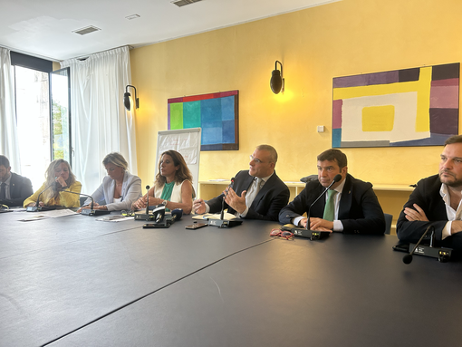 Cento giorni di giunta Salis, non solo critiche: "Bene la gestione su temi ex Ilva e mini funivia"