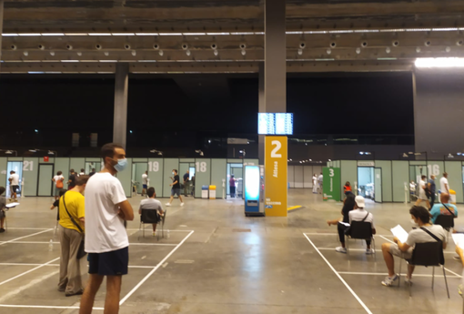 Hub vaccinale della Fiera del mare: ripristinato il cavo tranciato, "Attività mai interrotta", ma salta l'open night di stasera