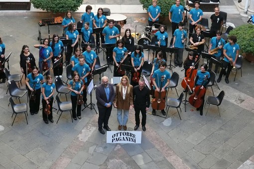 Paganini, 244 anni dalla nascita: la città diventa un palcoscenico a cielo aperto tra concerti, musica in metropolitana e spettacoli Paganini, 244 anni dalla nascita: la città diventa un palcoscenico a cielo aperto tra concerti, musica in metropolitana e spettacoli