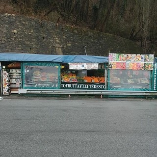 Busalla, chiude lo storico banco di frutta e verdura dopo 10 anni: "Tutta colpa dei lavori autostradali"