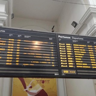 Il maltempo manda in tilt le ferrovie: disagi lungo la tratta Genova-Ventimiglia Il maltempo manda in tilt le ferrovie: disagi lungo la tratta Genova-Ventimiglia