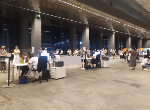 Tranciato un cavo della rete dati dell'hub vaccinale alla Fiera di Genova Tranciato un cavo della rete dati dell'hub vaccinale alla Fiera di Genova