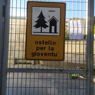 Oregina, l'Anpi alle istituzioni: "Accoglienza non è parcheggiare minori soli in una struttura inadeguata"