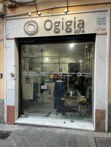 Centro Storico, dalla ex macelleria di famiglia al laboratorio di vestiti ‘quasi su misura’: nasce “Ogigia” Centro Storico, dalla ex macelleria di famiglia al laboratorio di vestiti ‘quasi su misura’: nasce “Ogigia”