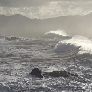 Maltempo in Liguria, il levante attende la ‘mareggiata storica’ (Video)