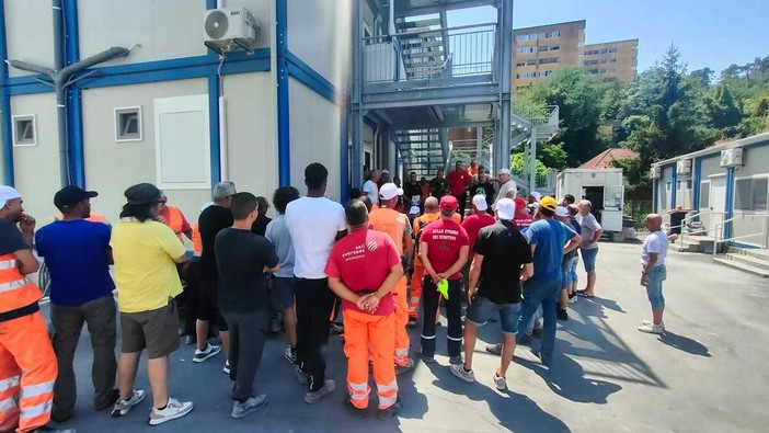 Scolmatore del Bisagno, c'è l'accordo integrativo: premi di produzione e nuove tutele per oltre cento lavoratori Scolmatore del Bisagno, c'è l'accordo integrativo: premi di produzione e nuove tutele per oltre cento lavoratori