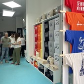 Una serigrafia per riscattarsi, in piazza Fossatello arriva lo spazio O’ Press Una serigrafia per riscattarsi, in piazza Fossatello arriva lo spazio O’ Press