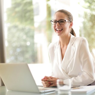 Ali Lavoro sperimenta la settimana corta: diminuisce lo stress ma sale il fatturato