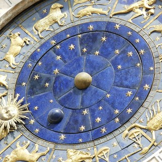 Gen Z - ll mondo dei giovani - Come l’astrologia e i segni zodiacali catturano l’interesse dei ragazzi