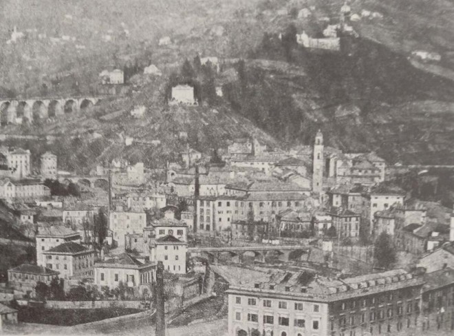 Meraviglie e leggende di Genova - Il ponte che contava le miglia Meraviglie e leggende di Genova - Il ponte che contava le miglia