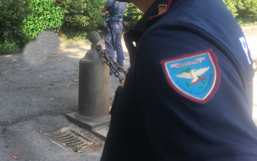 Controlli straordinari a Nervi: 62 persone identificate e due locali controllati Controlli straordinari a Nervi: 62 persone identificate e due locali controllati