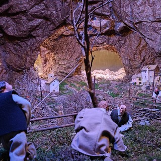 Dopo un anno di stop a Crevari si rinnova la tradizione del presepe meccanico, visitabile tutti i giorni fino al 9 gennaio (VIDEO)