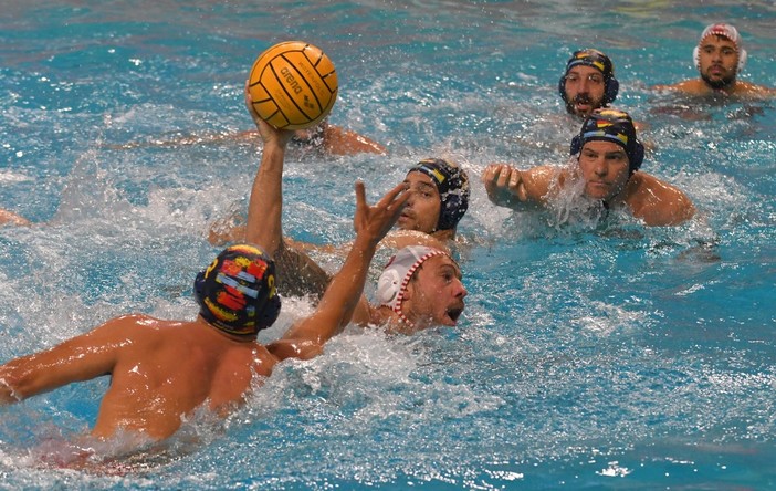 Pallanuoto, sconfitta casalinga per Iren Quinto contro Salerno