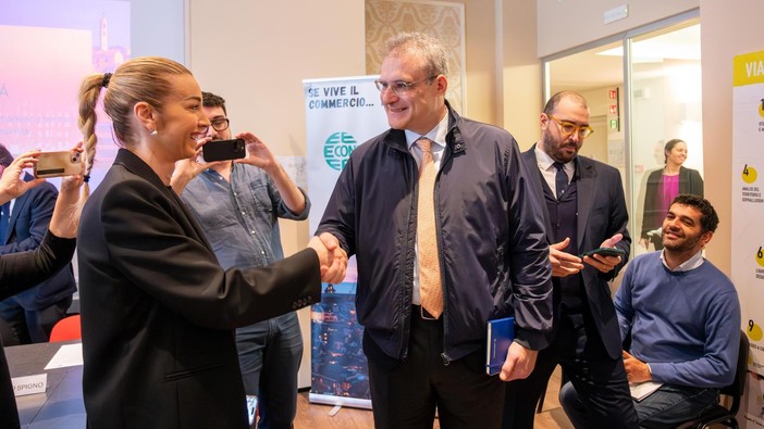 Piciocchi cerca il dialogo con la Giunta Salis: “Rapporti al minimo storico. Con Bucci c’era il dialogo nel backstage, ora solo disprezzo”