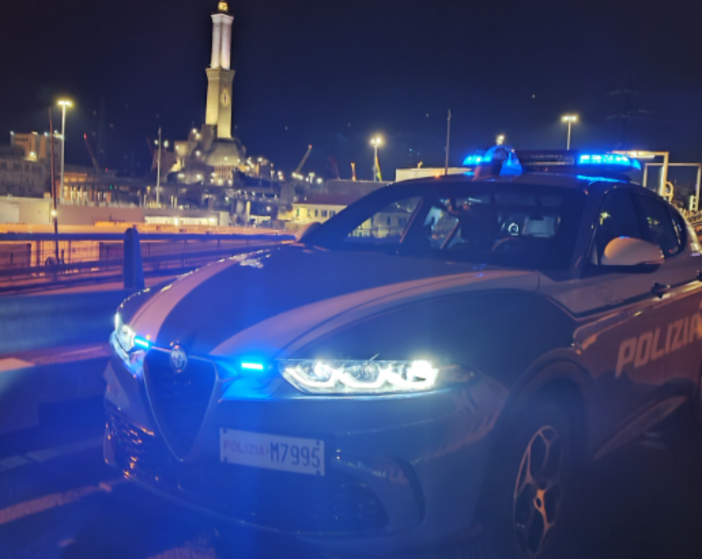 Pra', fermati dalla Polizia con oltre 70 grammi di hashish: denunciati due minori Pra', fermati dalla Polizia con oltre 70 grammi di hashish: denunciati due minori