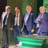 Il ministro dell'Ambiente a Genova: "La Liguria deve andare avanti, non importa chi c'è" Il ministro dell'Ambiente a Genova: "La Liguria deve andare avanti, non importa chi c'è"