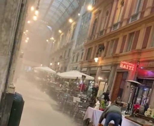 Pioggia in galleria Mazzini, Piciocchi: "Chiediamo scusa per quanto successo, ma problema riguarda i privati"