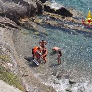 Vigili del fuoco in azione a Quarto: soccorso giovane infortunato alla spalla