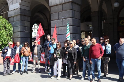 Windtre, stamattina in piazza De Ferrari presidio e sciopero dei lavoratori