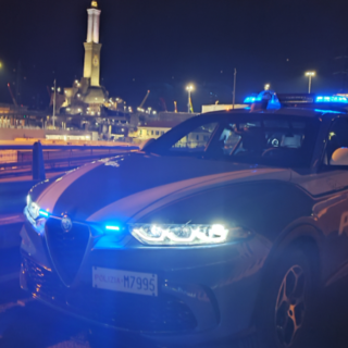 Pra', fermati dalla Polizia con oltre 70 grammi di hashish: denunciati due minori