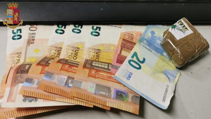 Denunciato un pusher 34enne di Cornigliano e multato per guida senza patente