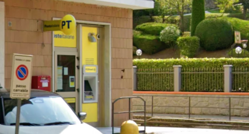 Montoggio, al via i lavori del progetto “Polis” all’ufficio postale di via Roma Montoggio, al via i lavori del progetto “Polis” all’ufficio postale di via Roma