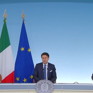 Palazzo Chigi, il Governo stanzia 25 miliardi. Ministro Gualtieri: "Nessuno perderà il lavoro per il Coronavirus"