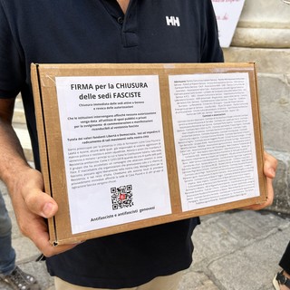 Diecimila firme contro le sedi neofasciste, domani la consegna in Prefettura Diecimila firme contro le sedi neofasciste, domani la consegna in Prefettura