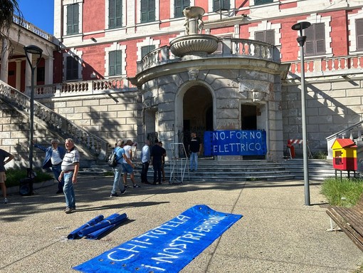 La piazza di Cornigliano e la fine della luna di miele: l’autunno in arrivo sa di banco di prova per la giunta Salis