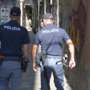 Droga e ricettazione tra via del Campo e vico Croce Bianca, due denunciati dopo la fuga nei vicoli Droga e ricettazione tra via del Campo e vico Croce Bianca, due denunciati dopo la fuga nei vicoli