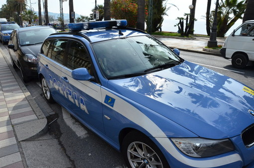 La denuncia del SIAP: &quot;In Liguria la polizia stradale non ha divise estive&quot;