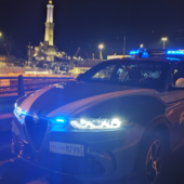 Pra', fermati dalla Polizia con oltre 70 grammi di hashish: denunciati due minori Pra', fermati dalla Polizia con oltre 70 grammi di hashish: denunciati due minori
