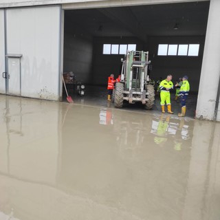 Alluvione in Emilia Romagna, la protezione civile del savonese in aiuto della popolazione: &quot;Situazione precaria, strade al limite della transitabilità&quot; (FOTO E VIDEO)