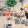 Via Monticelli, spaccia vicino a una scuola poi sale sul bus e ingoia la droga davanti agli agenti: arrestato Via Monticelli, spaccia vicino a una scuola poi sale sul bus e ingoia la droga davanti agli agenti: arrestato