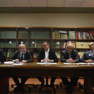 Il Pd sull'autonomia differenziata: "Noi d'accordo, ma chiederla come ha fatto Toti è folle"