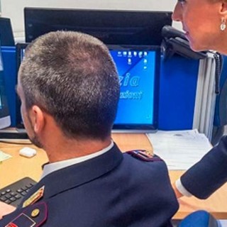 La Polizia postale di Genova arresta 52enne: era in possesso di materiale pedopornografico