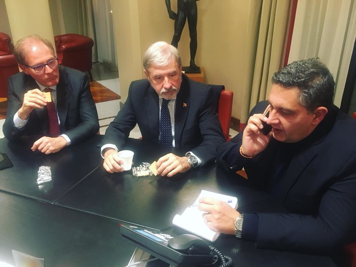 Chiusura A26, Toti non cerca giri di parole: "Porti e Regione saranno paralizzati"
