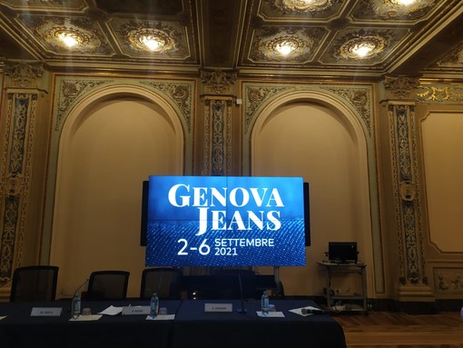 Genova Jeans, il capogruppo di Italia Viva: "Chiederemo i conti, ma in città ho visto tanti turisti"