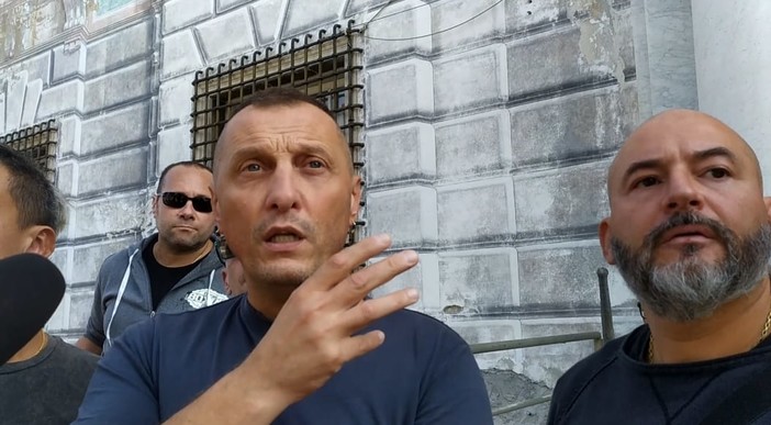 Compagnia Unica, sospeso lo sciopero dei lavoratori interinali, mercoledì nuovo incontro tra Comune e Autorità Portuale (Video) Compagnia Unica, sospeso lo sciopero dei lavoratori interinali, mercoledì nuovo incontro tra Comune e Autorità Portuale (Video)