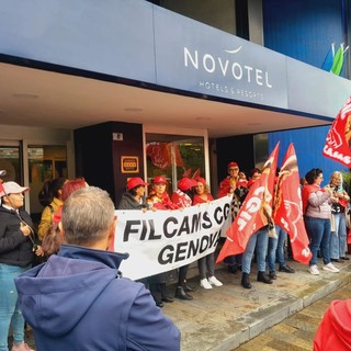 Licenziate perché hanno scioperato: domani il presidio davanti alla Prefettura