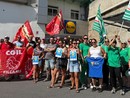 Sciopero dipendenti Lidl, presidio a Cornigliano: "Vogliamo rispetto e un contratto giusto" Sciopero dipendenti Lidl, presidio a Cornigliano: "Vogliamo rispetto e un contratto giusto"