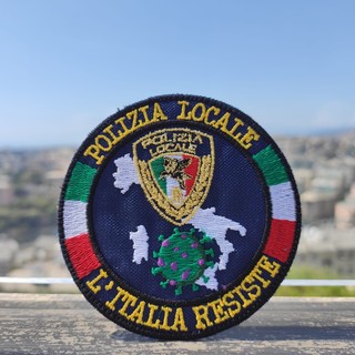 “L'Italia resiste”: una patch per sconfiggere il virus ideata dalla polizia locale di Genova