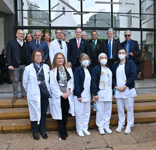Il Principe Alberto di Monaco visita il Gaslini di Genova (FOTO)