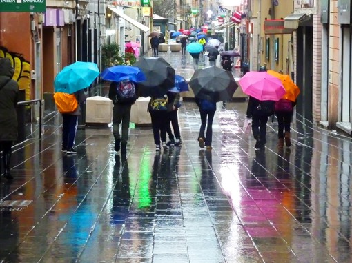 Maltempo in Liguria, Arpal prolunga l’allerta gialla sino alle 19 di oggi Maltempo in Liguria, Arpal prolunga l’allerta gialla sino alle 19 di oggi